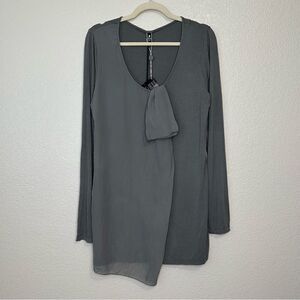 NWT European Culture Gray Stretch Scoop Neck Long Sleeves Tee